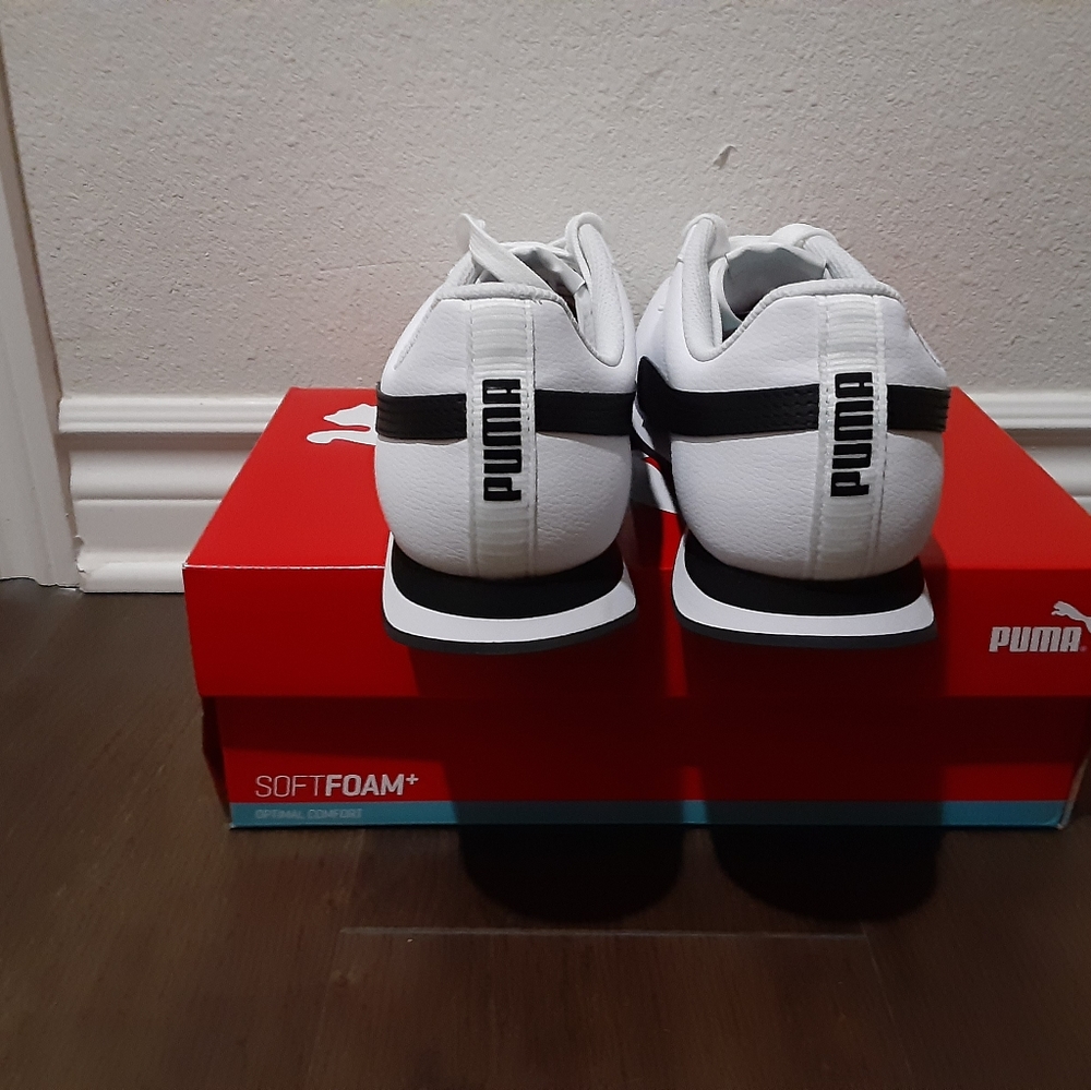 Puma - Picture 4 of 4